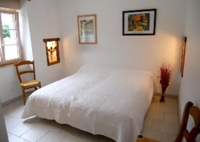 Avec Cuisine Equipee Et Wifi, Proche Nature Et Activites Aquatiques - Fr-1-410-198 Epineu-le-Chevreuil